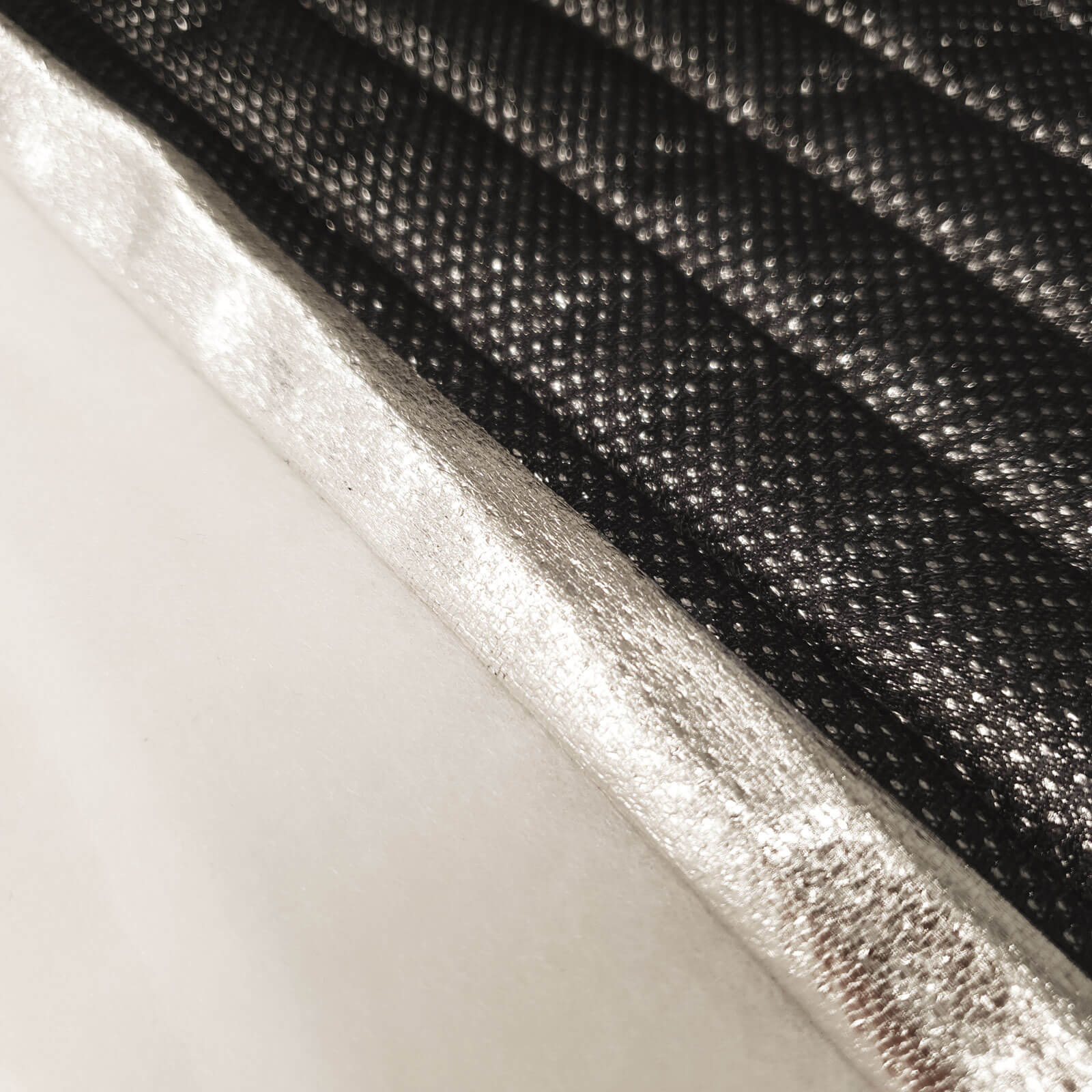 Arlo – 3-lags termisk quilt med aluminiumsfôr