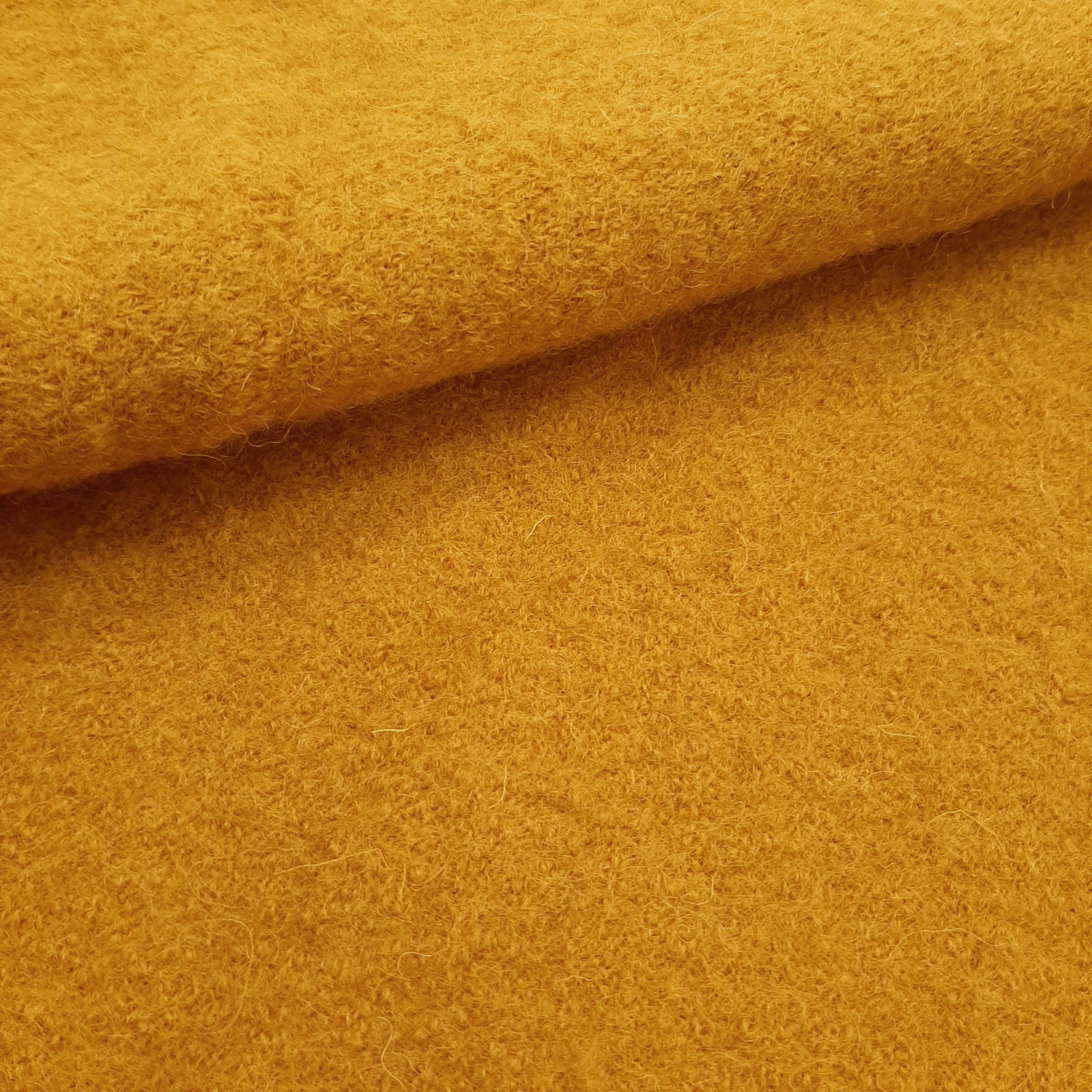 Fabian - kokt ull / strikket loden laget av 100% ny ull – Curcuma